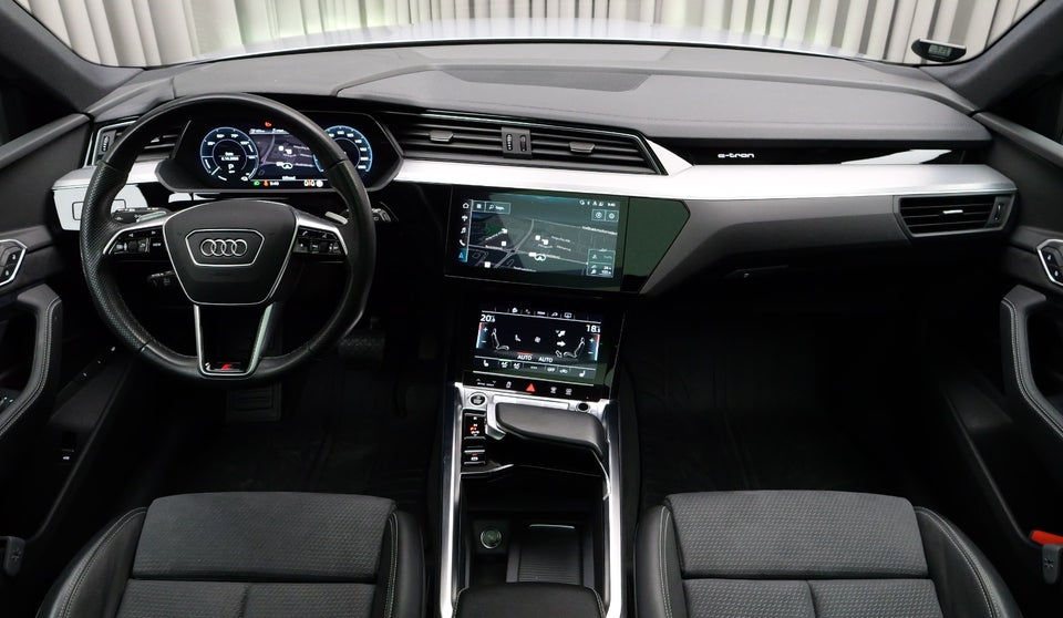 Audi e-tron 55 S-line quattro 5d