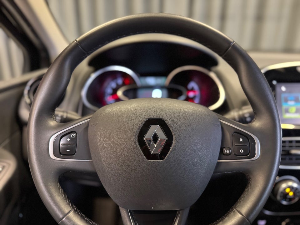 Renault Clio IV 1,5 dCi 90 Limited Sport Tourer 5d