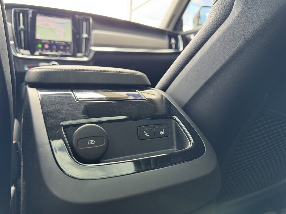 Volvo V90 2,0 T8 ReCharge Ultimate Dark aut. AWD 5d
