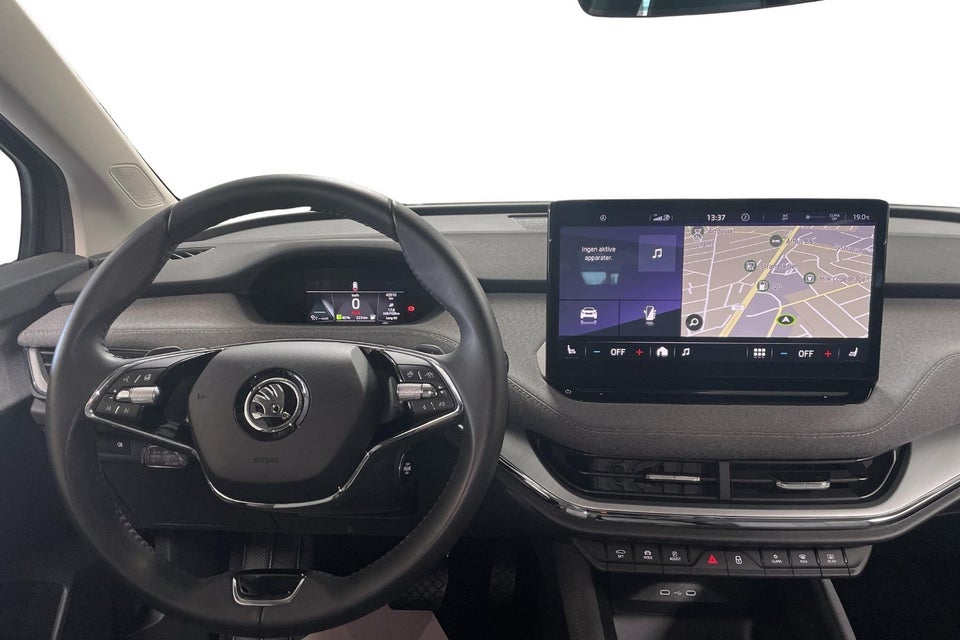 Skoda Enyaq 50 iV Loft 5d
