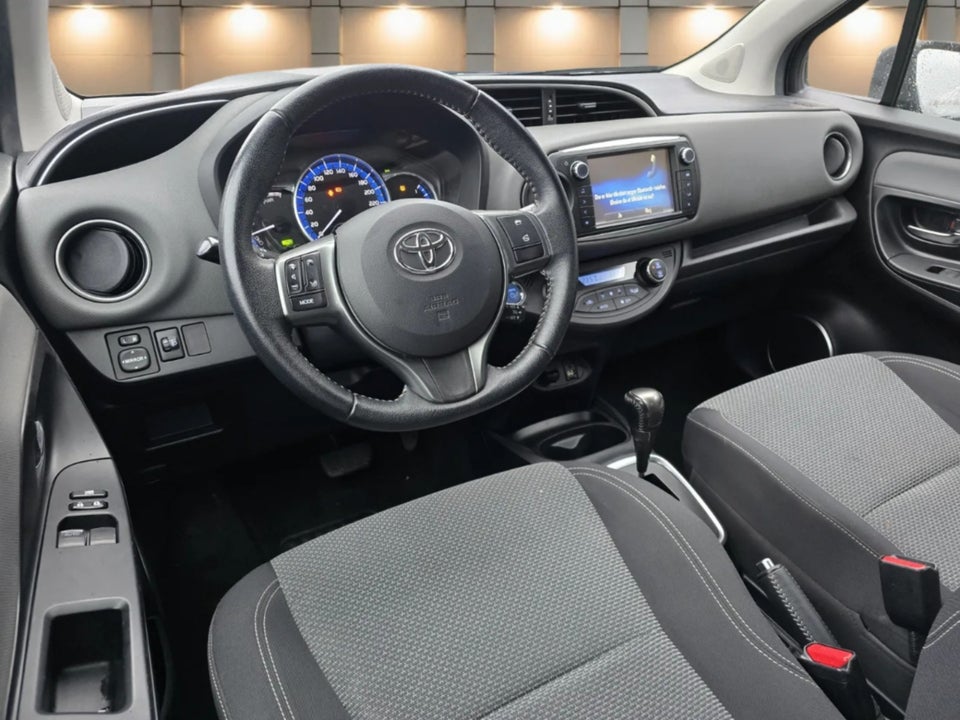 Toyota Yaris 1,5 Hybrid H1 CVT 5d