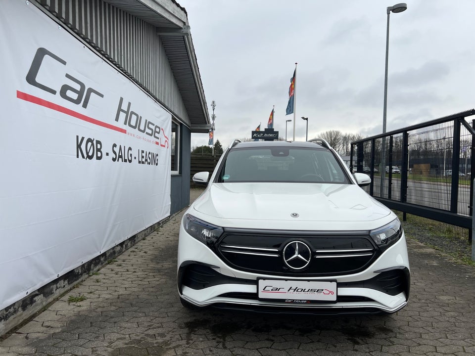 Mercedes EQB250 AMG Line 5d