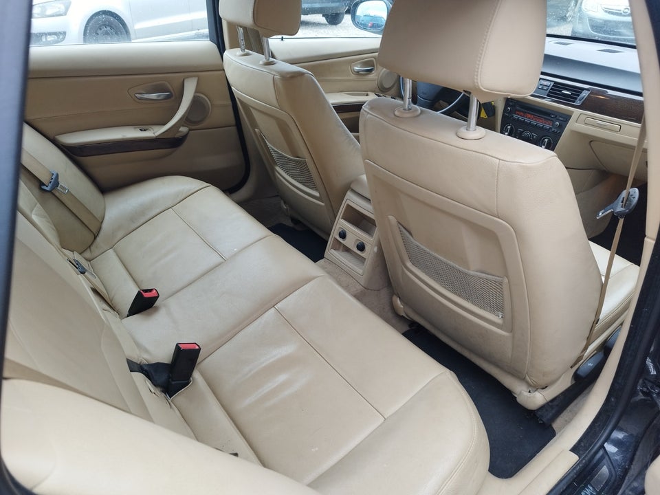 BMW 325i 3,0 Touring 5d