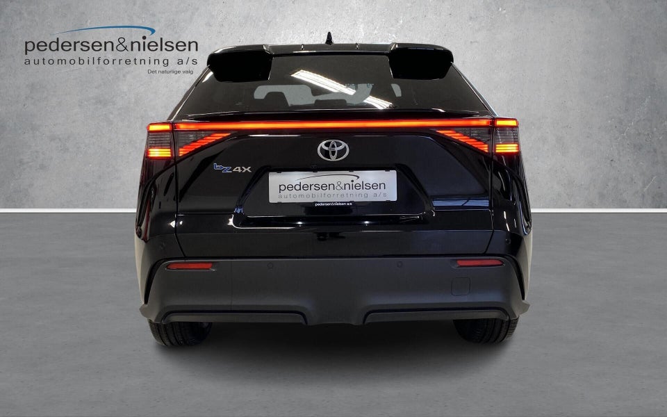 Toyota bZ4X 73 Executive 5d