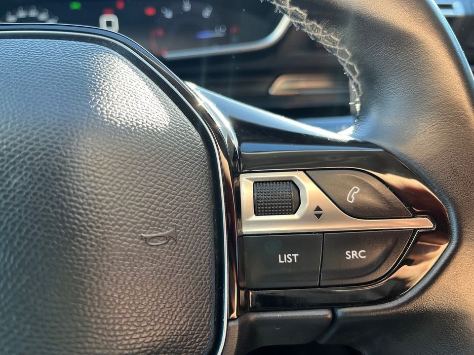 Peugeot 508 1,5 BlueHDi 130 Allure Pack SW 5d