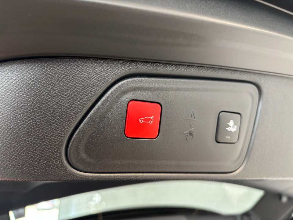 Peugeot 3008 1,6 Hybrid Allure Pack EAT8 5d