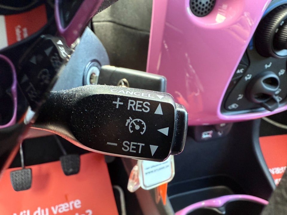 Toyota Aygo 1,0 VVT-i x-play x-touch 5d