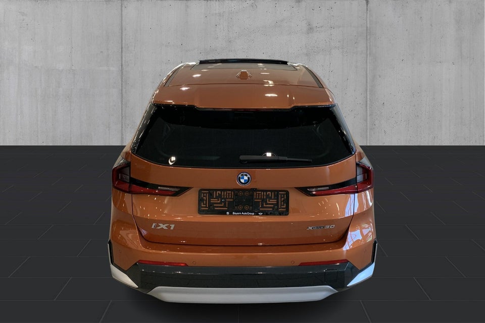 BMW iX1 xDrive30 X-Line 5d