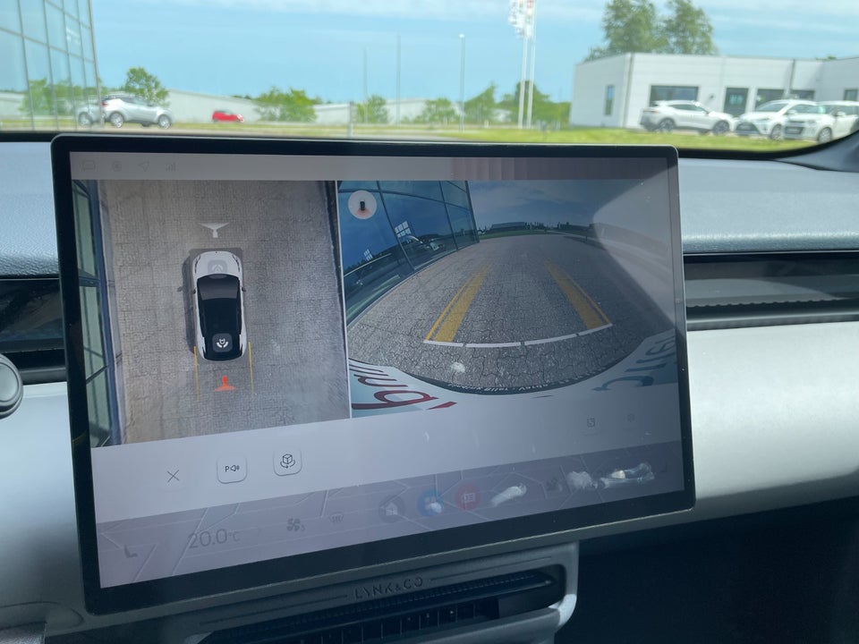 Lynk & Co 02 More 5d