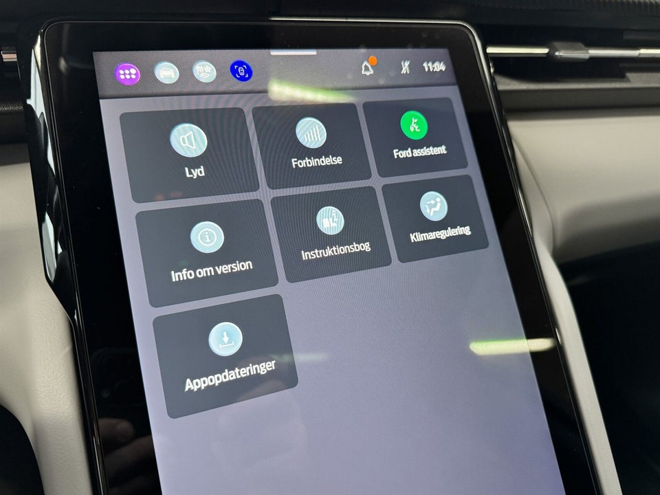 Ford Explorer 82 Premium Extended Range 5d