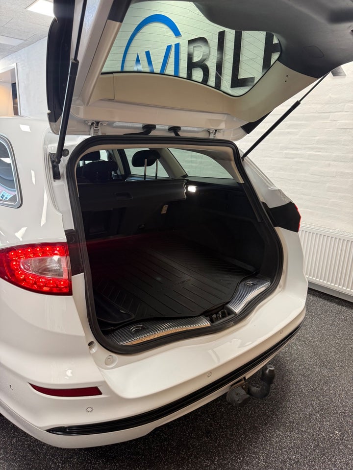 Ford Mondeo 2,0 TDCi 150 Titanium stc. aut. 5d
