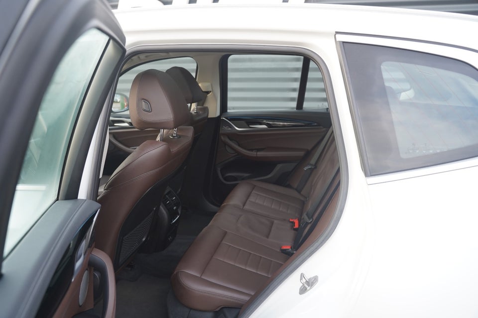 BMW iX3 Charged Impressive 5d