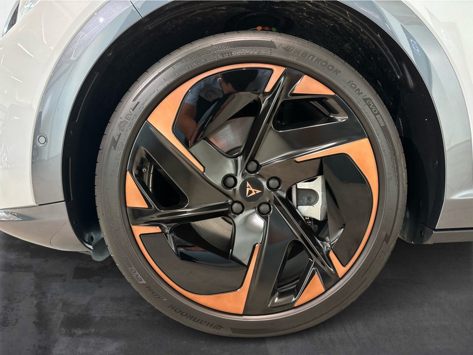 Cupra Tavascan 77 Adrenaline 5d