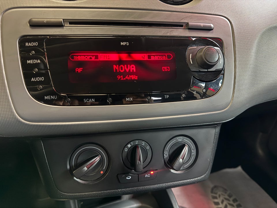 Seat Ibiza 1,2 12V 70 Reference SC 3d