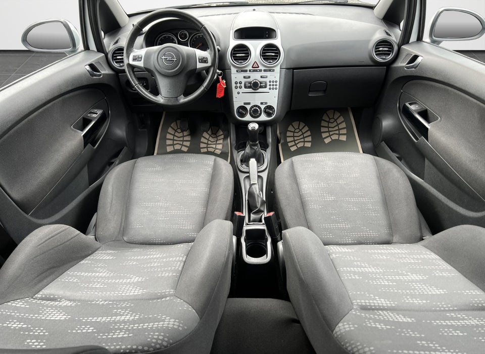 Opel Corsa 1,0 12V Enjoy 3d