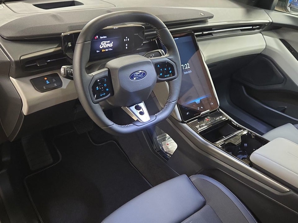 Ford Capri 77 Select Extended Range 5d