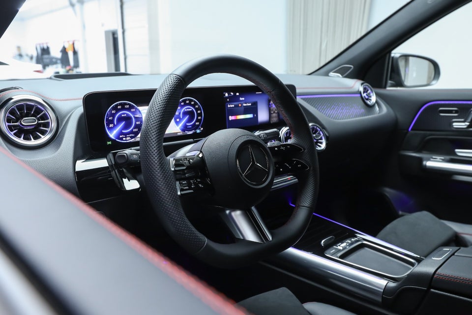 Mercedes EQA250+ AMG Premium 5d