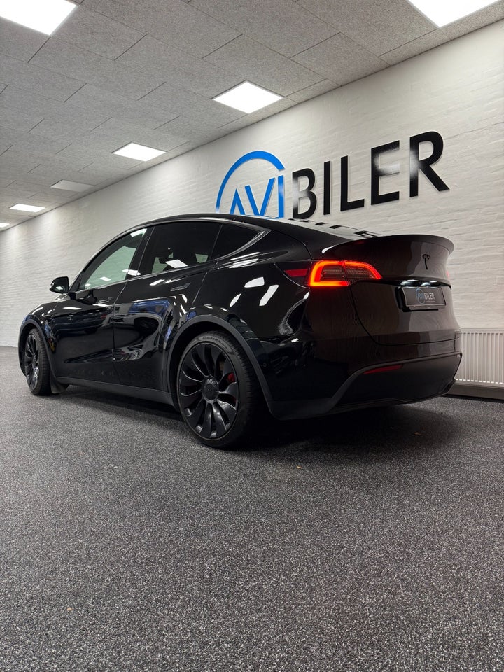Tesla Model Y Performance AWD 5d