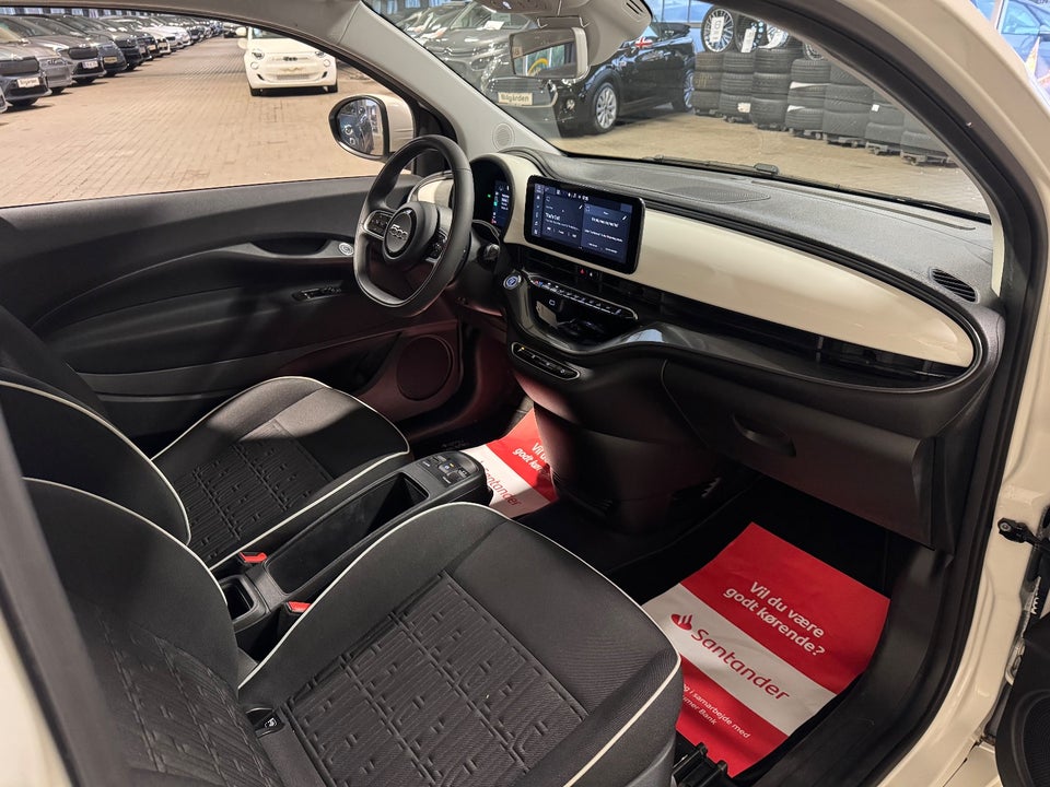 Fiat 500e 42 Icon 3d