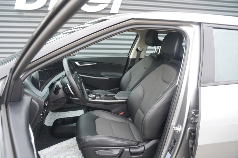 Kia EV6 77 Long Range Active 5d