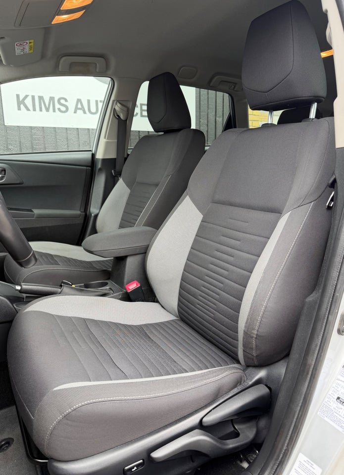 Toyota Auris 1,8 Hybrid H3 Touring Sports CVT 5d