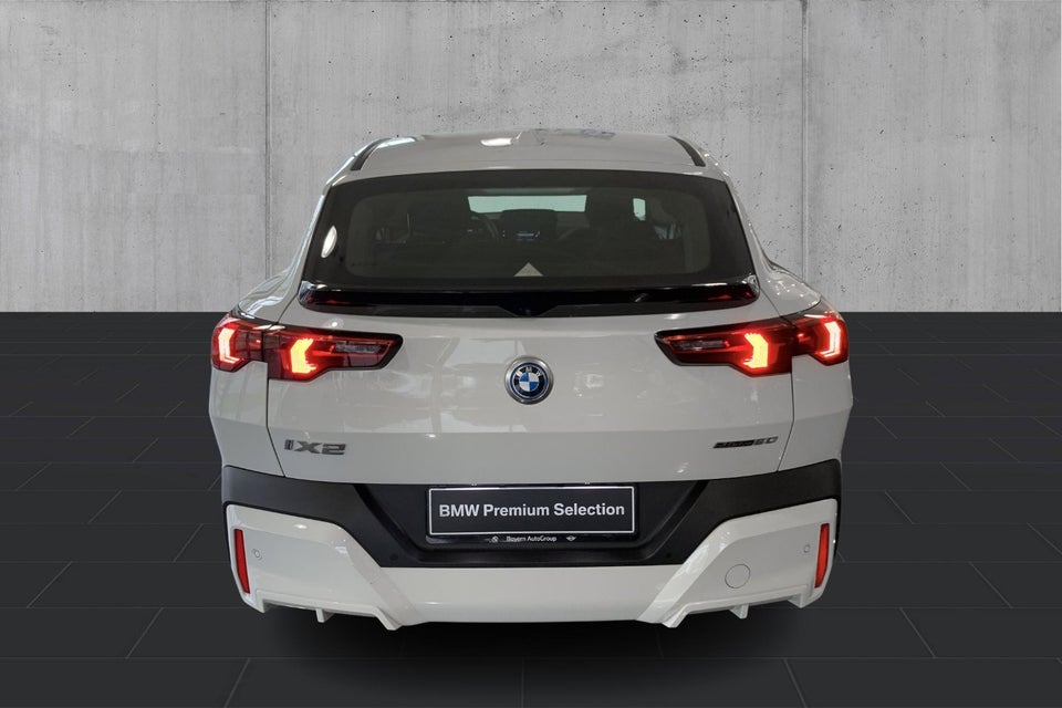 BMW iX2 eDrive20 5d