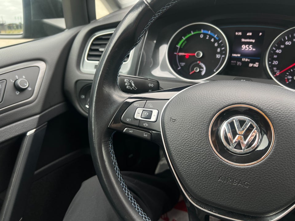 VW e-Golf VII Highline 5d