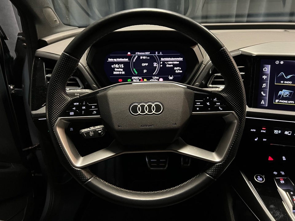 Audi Q4 e-tron 35 S-line 5d