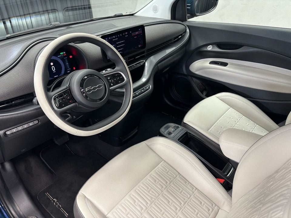 Fiat 500e 42 la Prima by Bocelli 3d