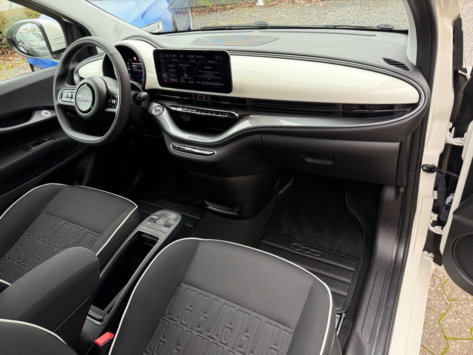 Fiat 500e 42 Icon Pack Cabrio 2d