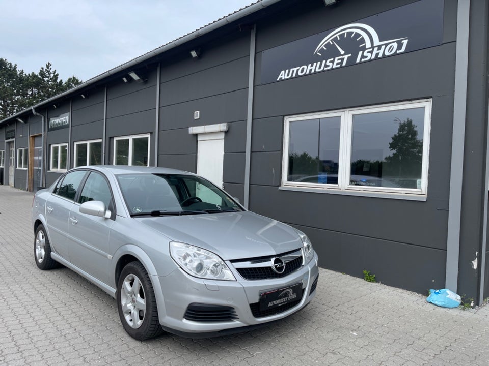 Opel Vectra 1,6 16V 105 Limited 4d