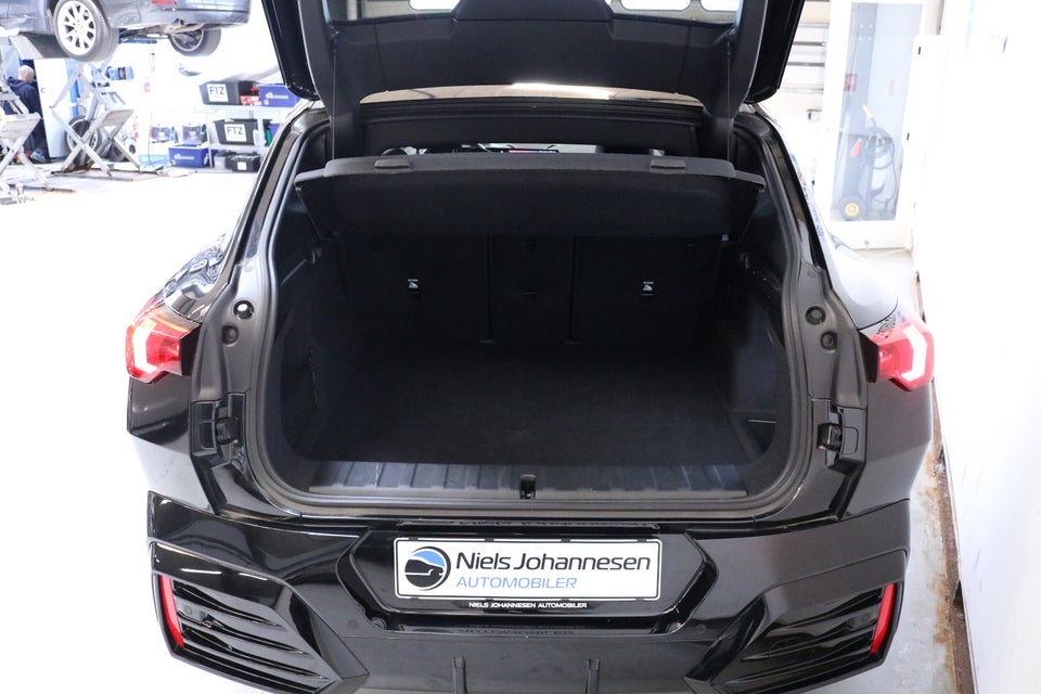 BMW iX2 eDrive20 M-Sport Premium 5d