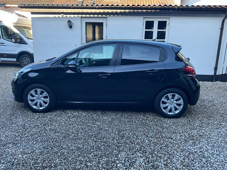 Peugeot 208 1,2 VTi 82 Active 5d