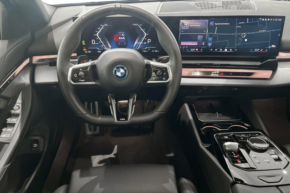 BMW i5 eDrive40 M-Sport 4d