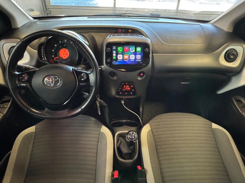 Toyota Aygo 1,0 VVT-i x-press 5d