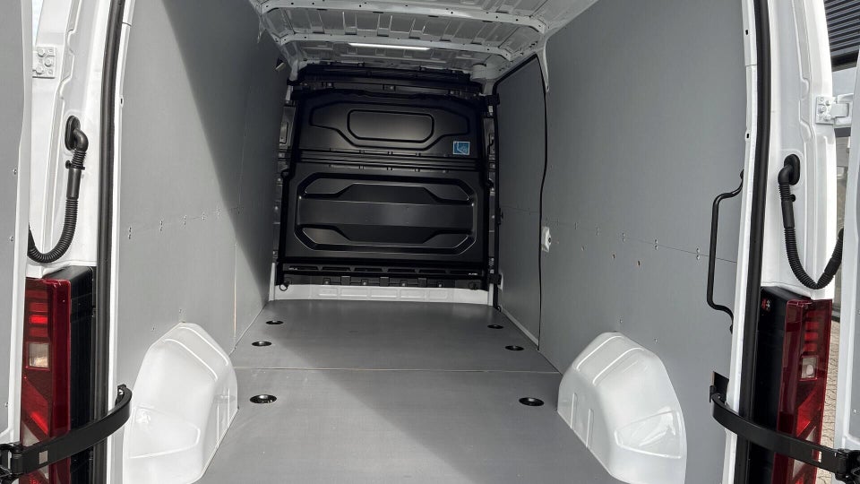 Renault Master V T35 87 E-Tech L2H2 Kassevogn Tekno