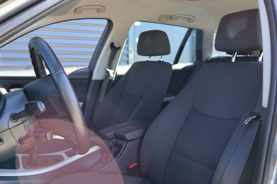 BMW 320d 2,0 Touring 5d