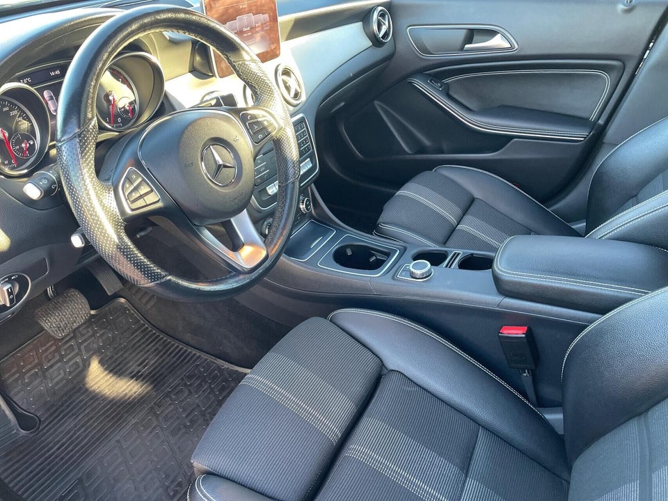 Mercedes CLA200 1,6 Coupé aut. 4d