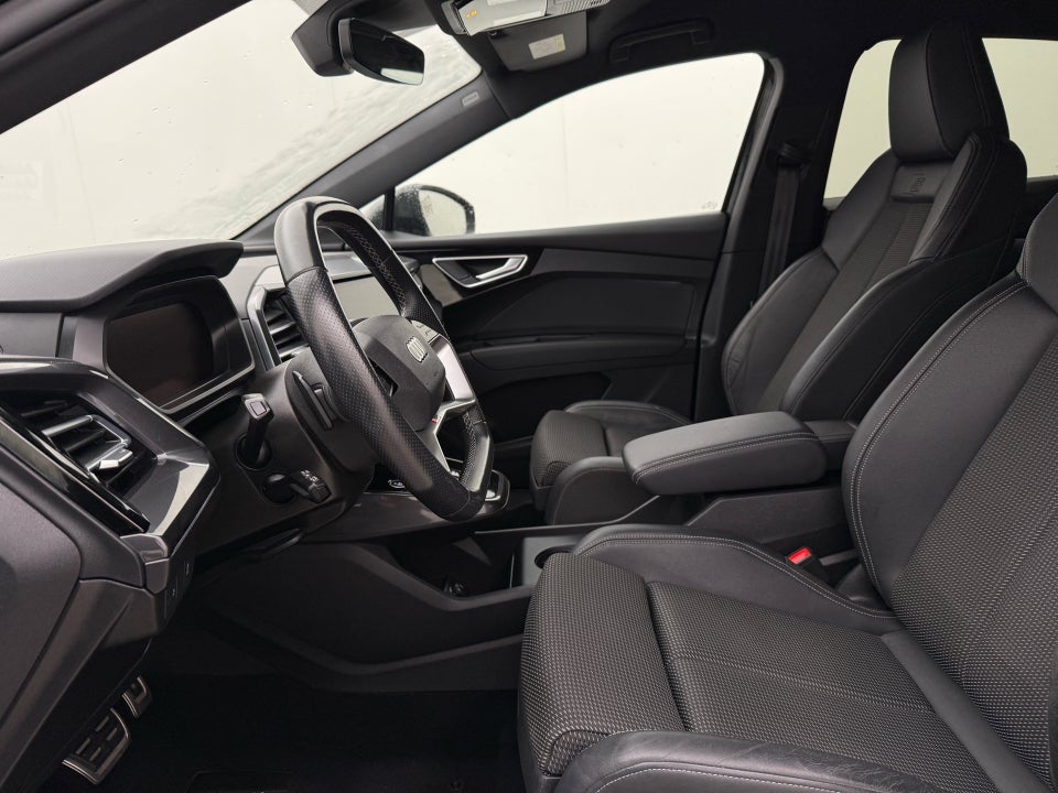 Audi Q4 e-tron 40 S-line Sportback 5d