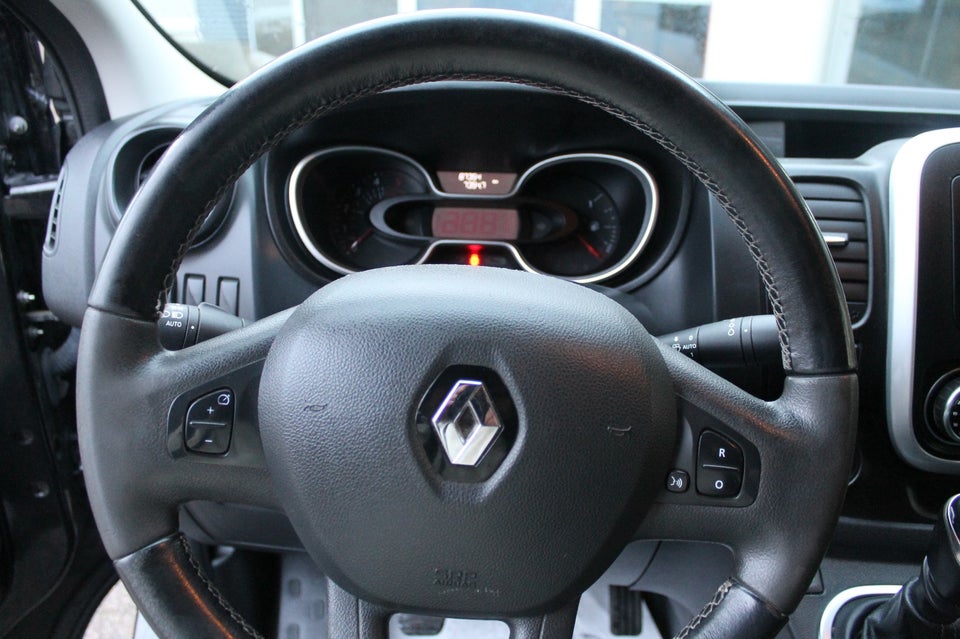 Renault Trafic T29 2,0 dCi 120 L2H1