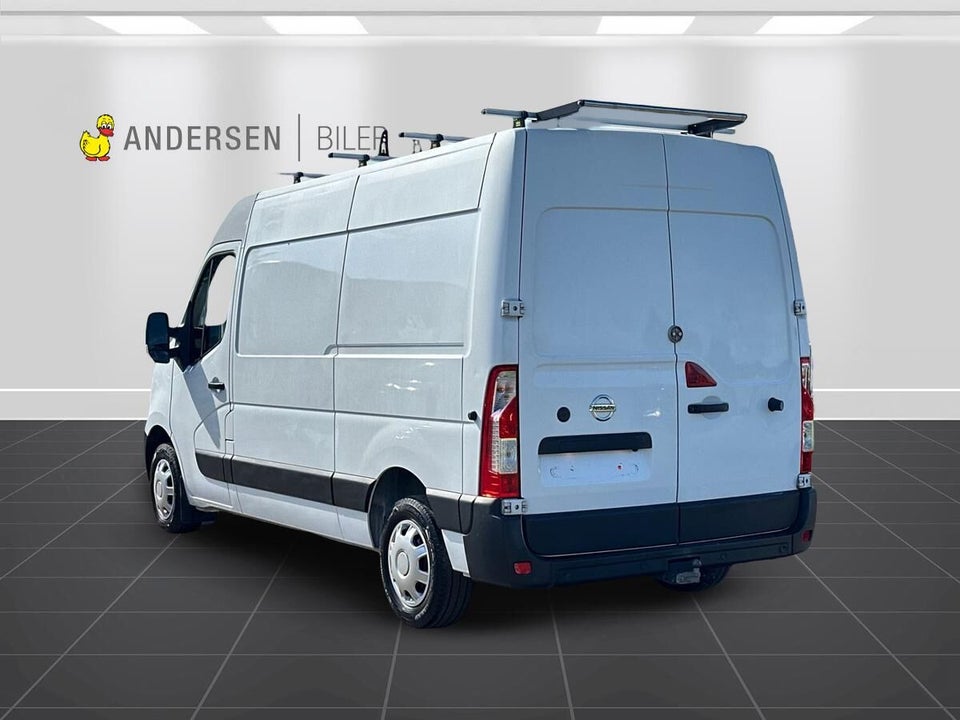 Nissan NV400 2,3 dCi 135 L2H2 Kassevogn