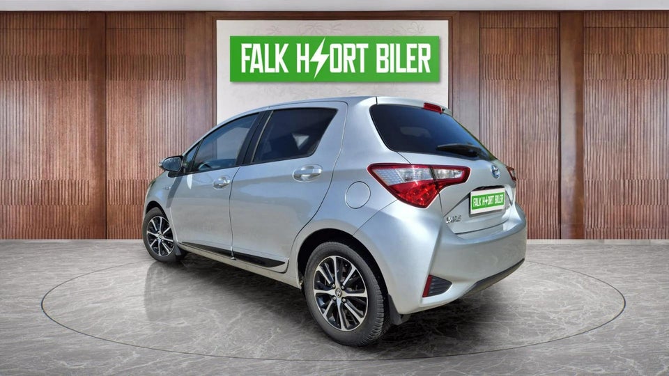 Toyota Yaris 1,5 Hybrid H3 Limited e-CVT 5d