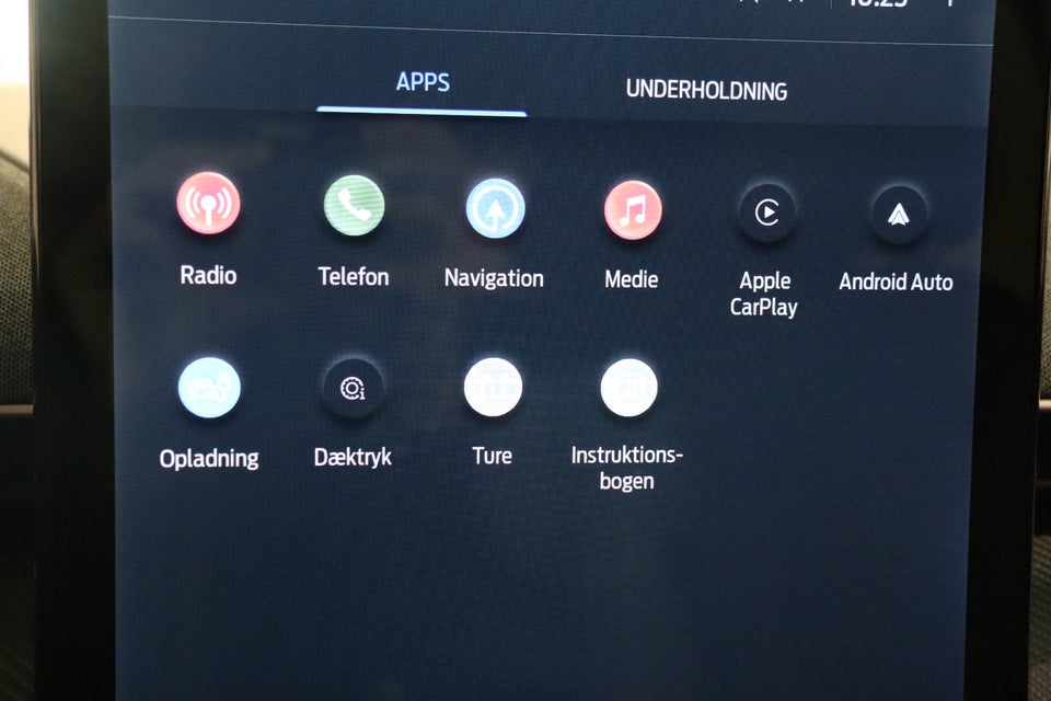 Ford Mustang Mach-E 75 Standard Range AWD 5d