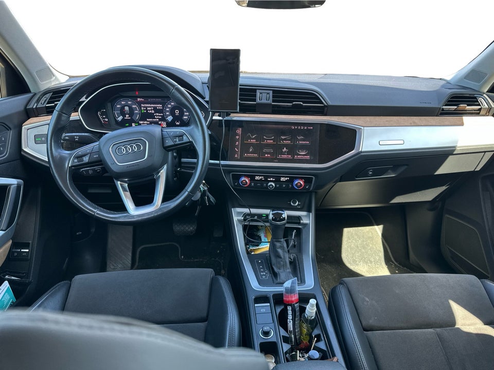 Audi Q3 45 TFSi e Attitude plus Sportback S-tr. 5d