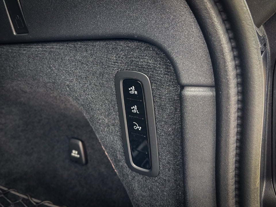 Volvo EX90 Plus 7prs 5d