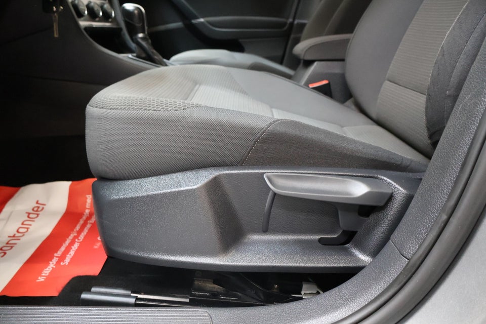 VW Golf VII 1,4 TSi 122 Comfortline DSG BMT 5d