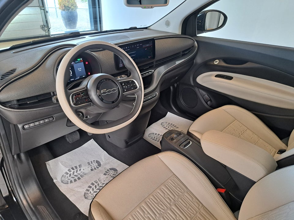 Fiat 500e 42 la Prima 3d