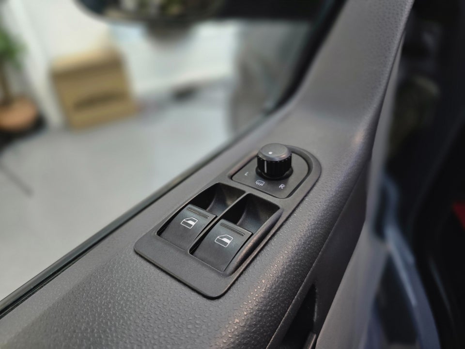 VW Transporter 2,0 TDi 140 Kassevogn DSG kort