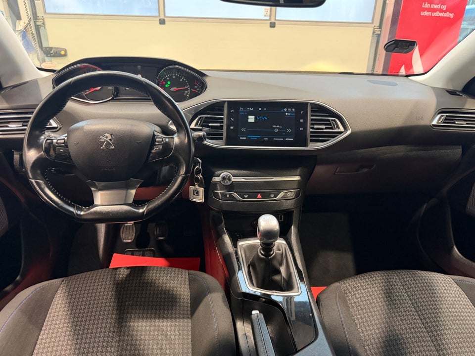 Peugeot 308 1,5 BlueHDi 130 Style SW 5d