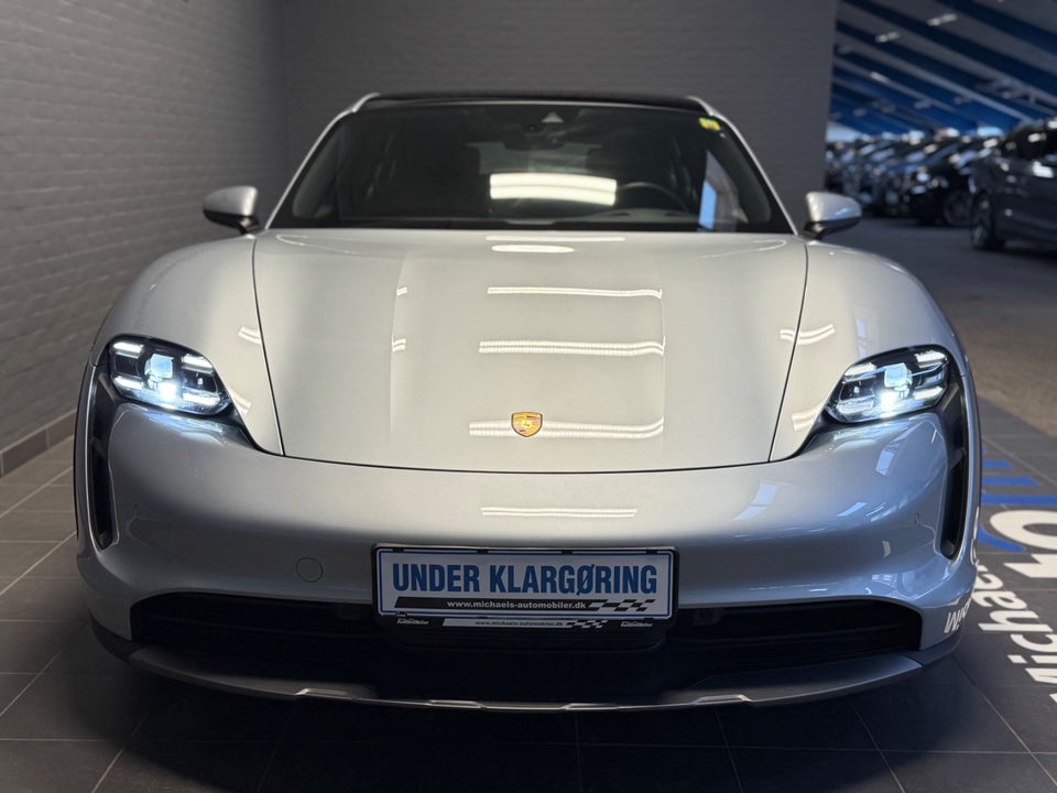 Porsche Taycan 4 Performance+ Cross Turismo 5d